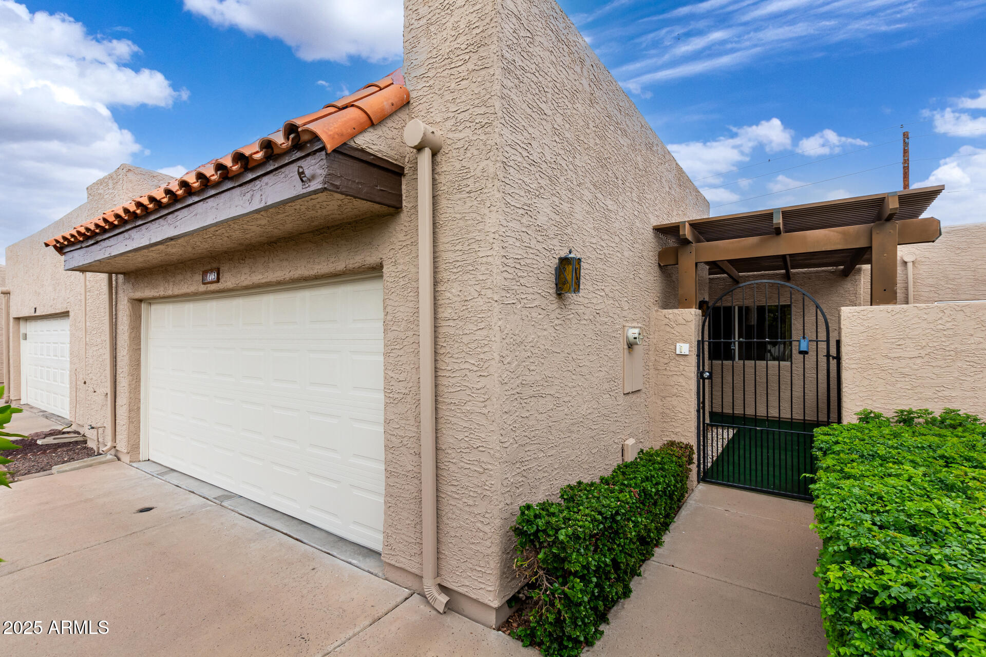 3345 E UNIVERSITY Drive 73