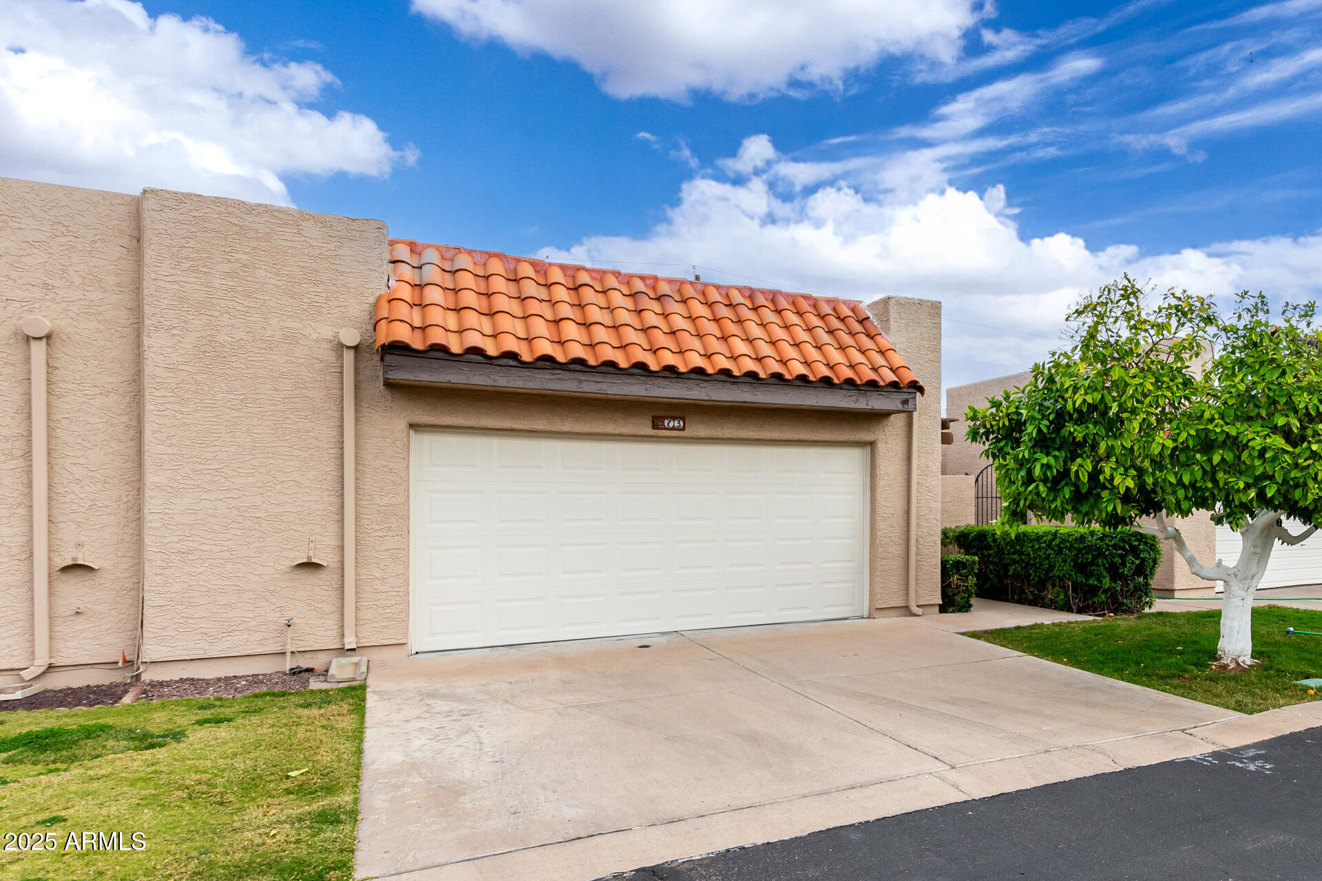 3345 E UNIVERSITY Drive 73