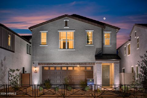 2438 W MAXIMO Way Phoenix AZ 85085