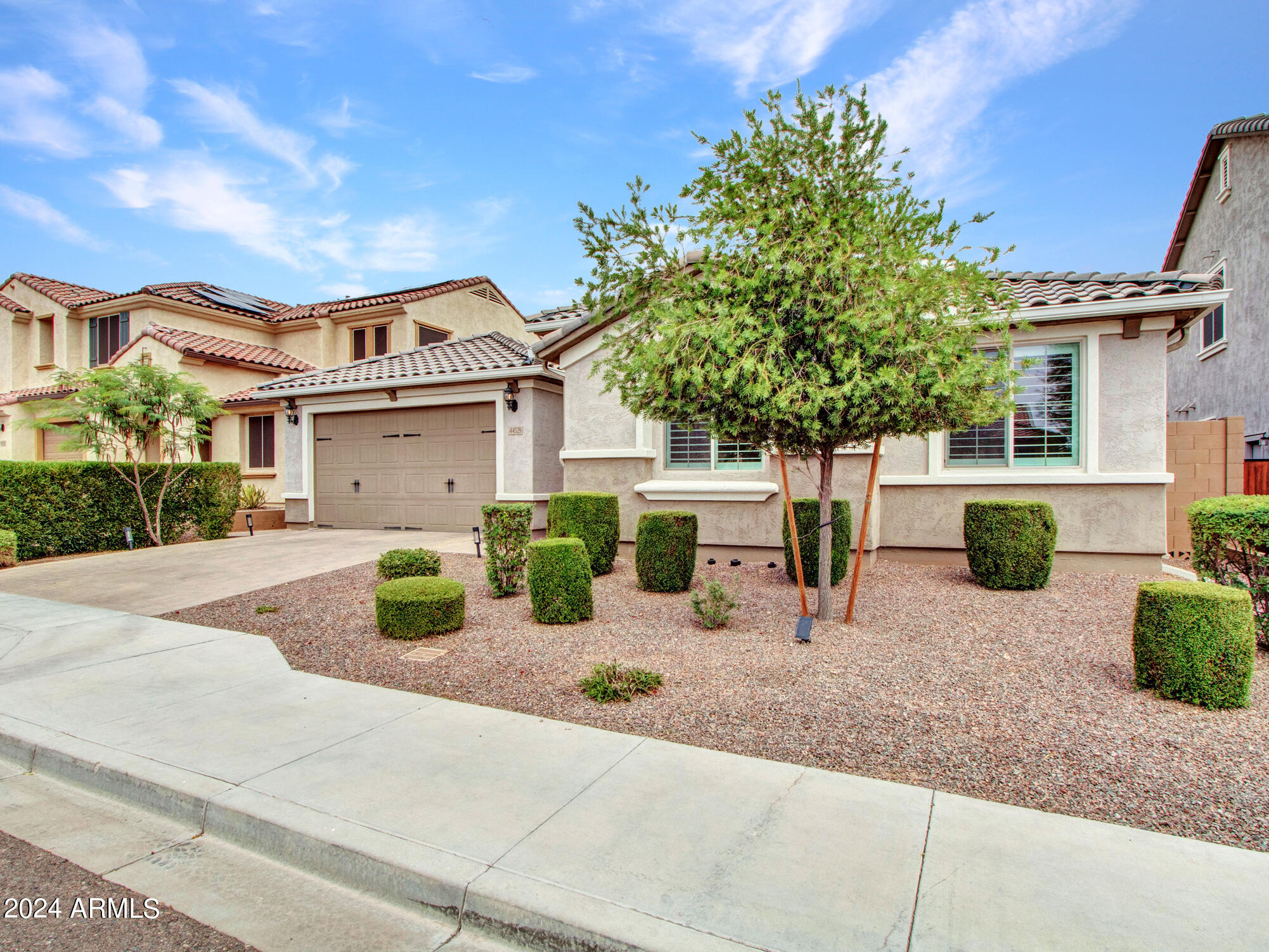 44529 N SONORAN ARROYO Lane
