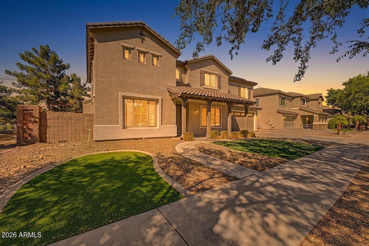 18802 E CARDINAL Way