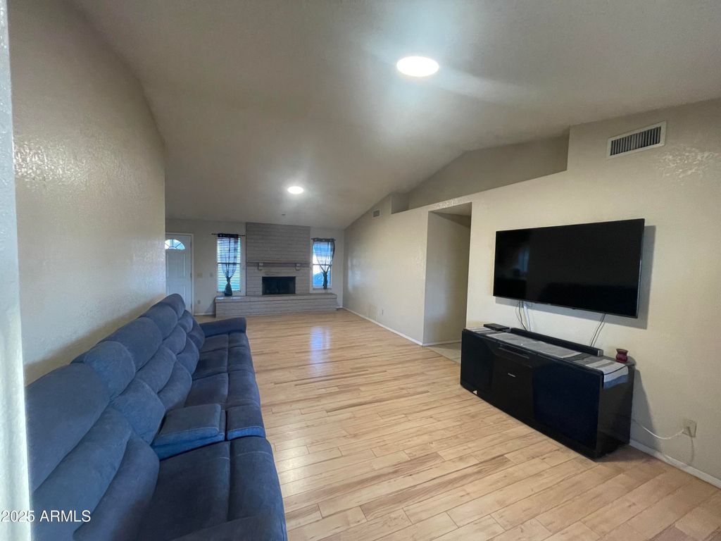 Photo of 405 E Providence Drive, Casa Grande, AZ 85122 (MLS # 6868227)