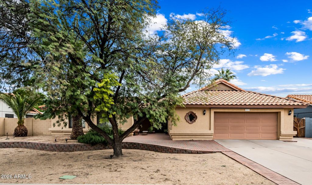 Photo of 7833 S Terrace Road, Tempe, AZ 85284 (MLS # 6963098)