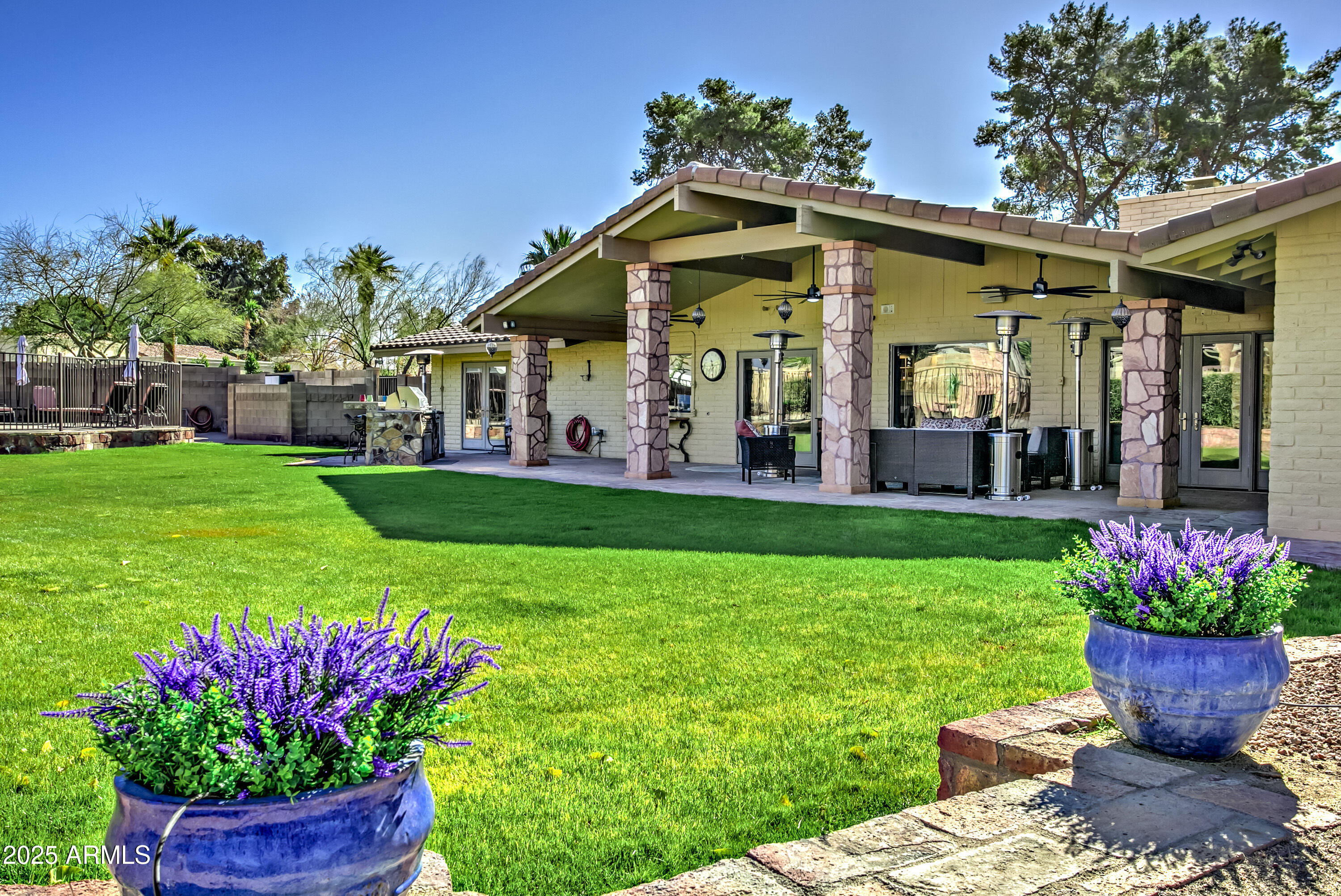 260 E ESTERO Lane