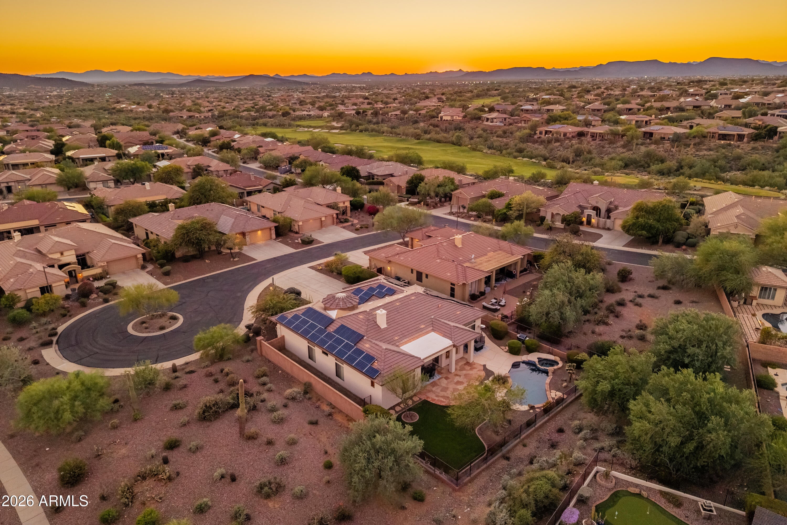 1908 W TURTLE HILL Court