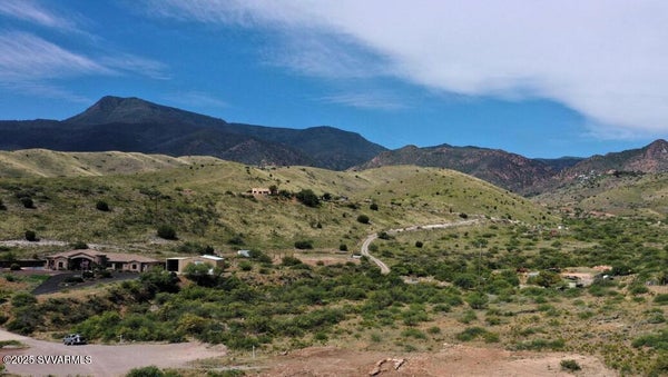 4705 W HORIZON VIEW DR, CLARKDALE, AZ 86324 - Image ef6ba0ee04e63301fffeb875612d7b52/348890784