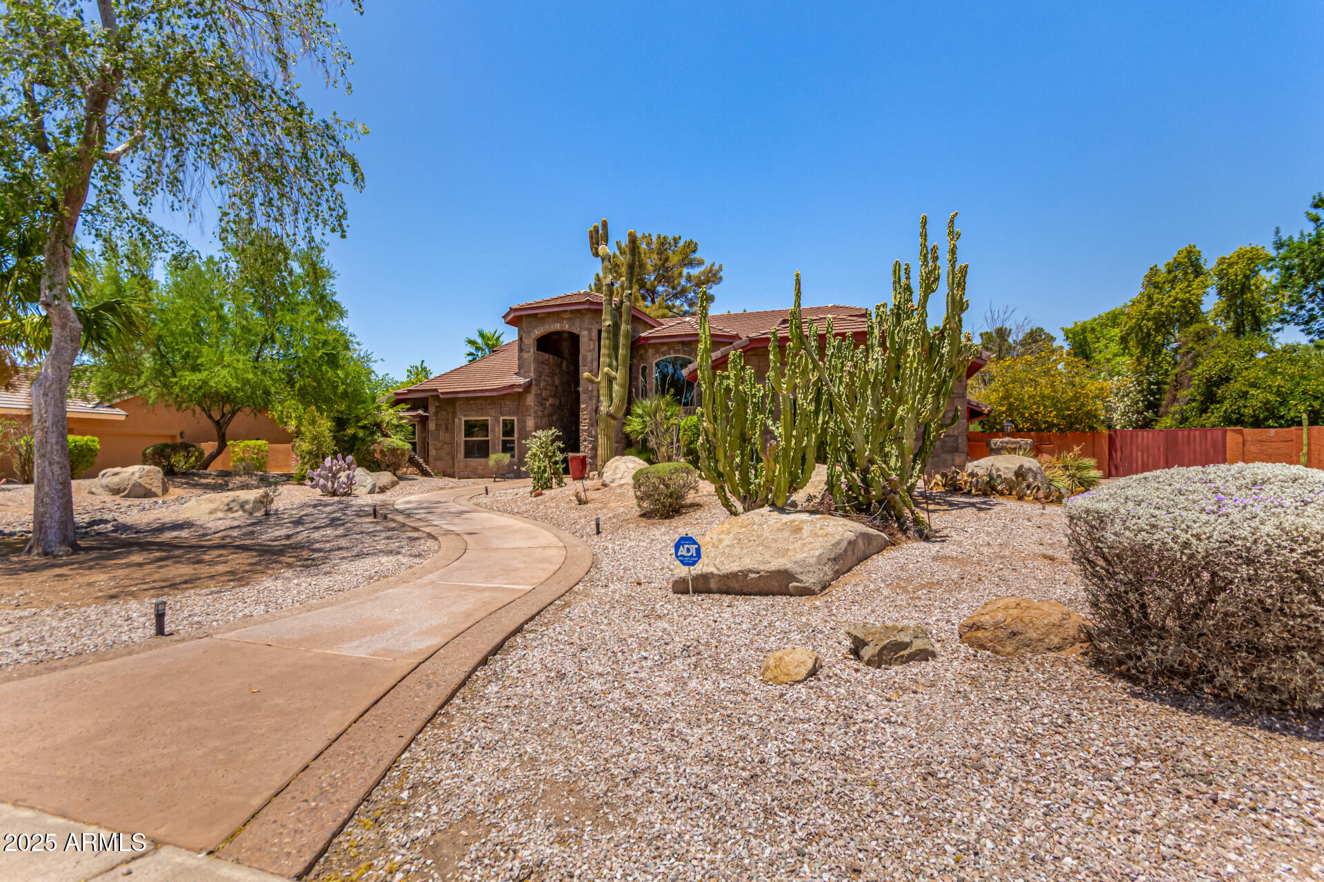 8606 S DORSEY Lane