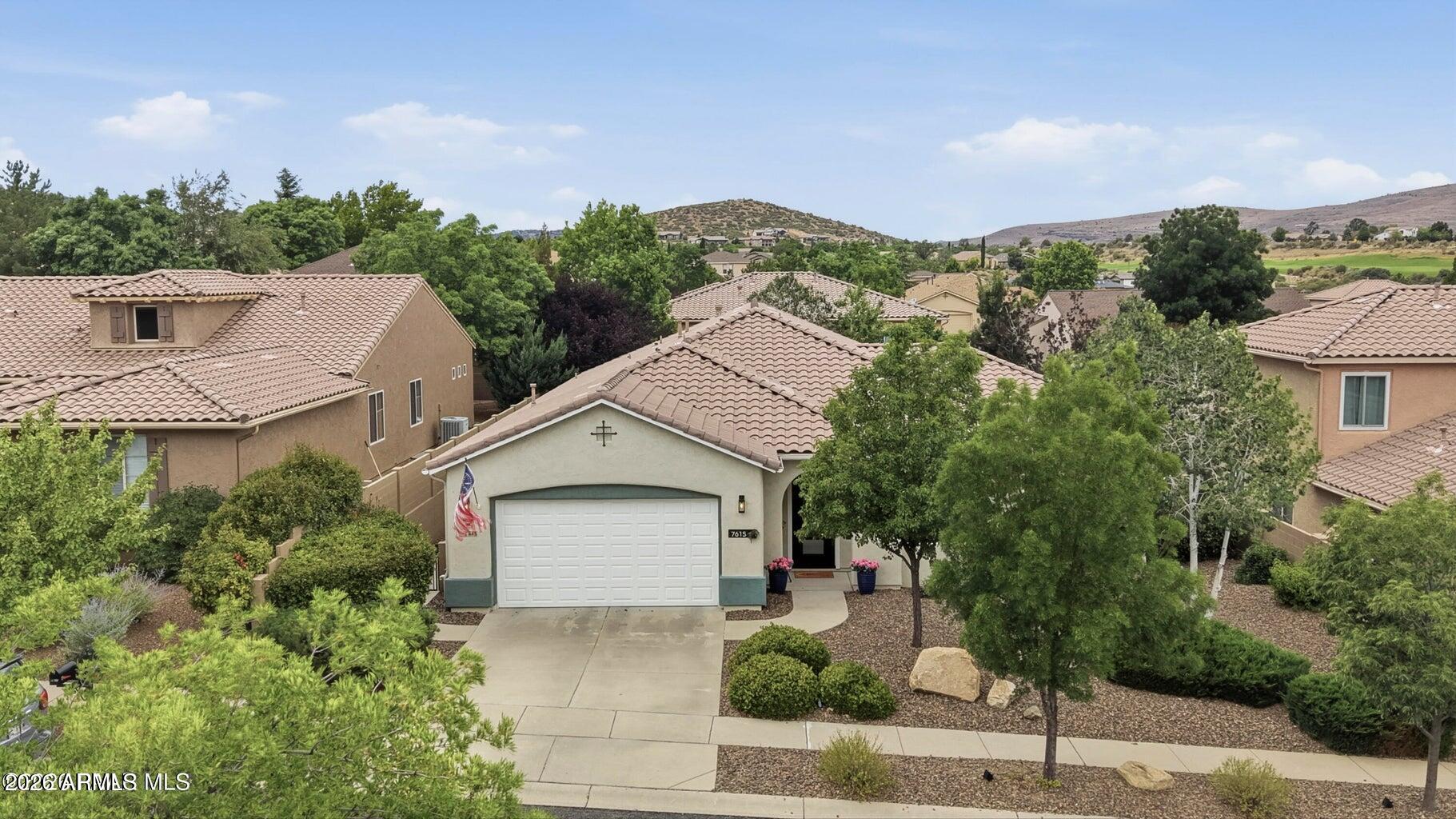 7615 E TRADERS Trail