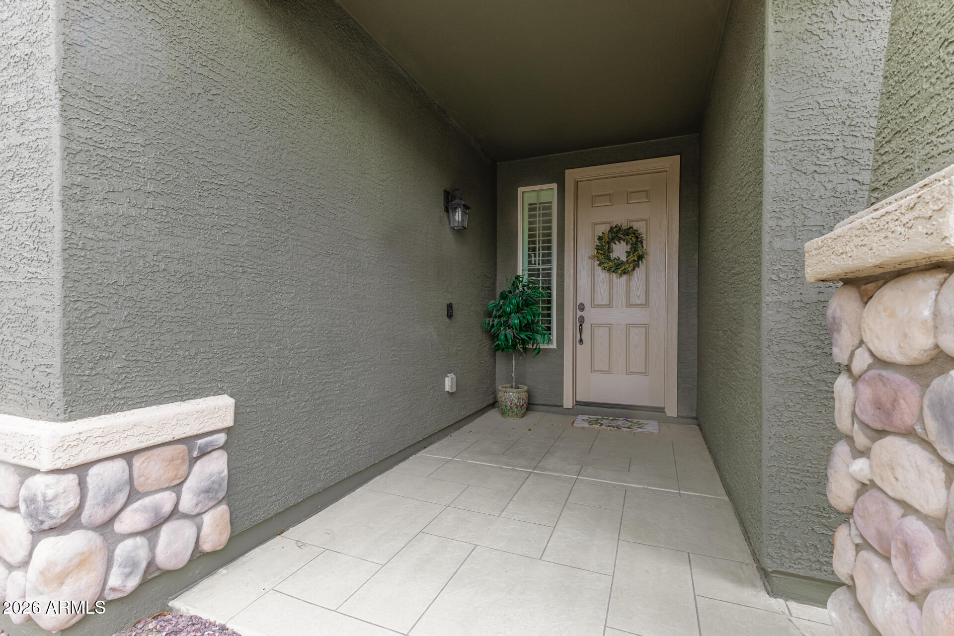 18574 W LUPINE Avenue