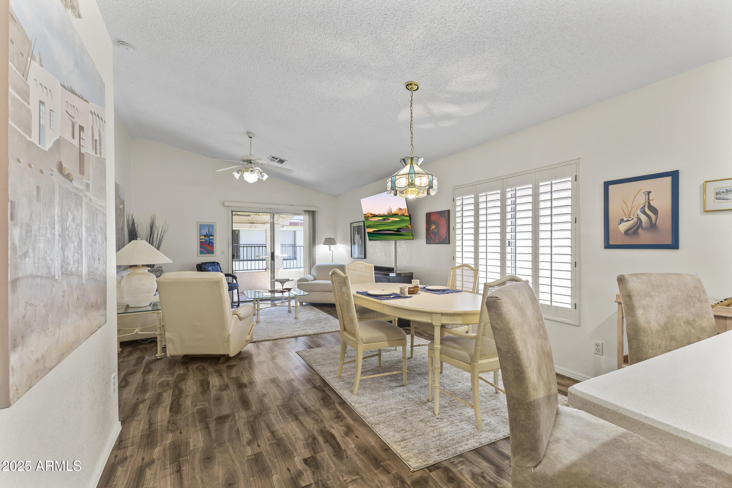 1120 N VAL VISTA Drive 4