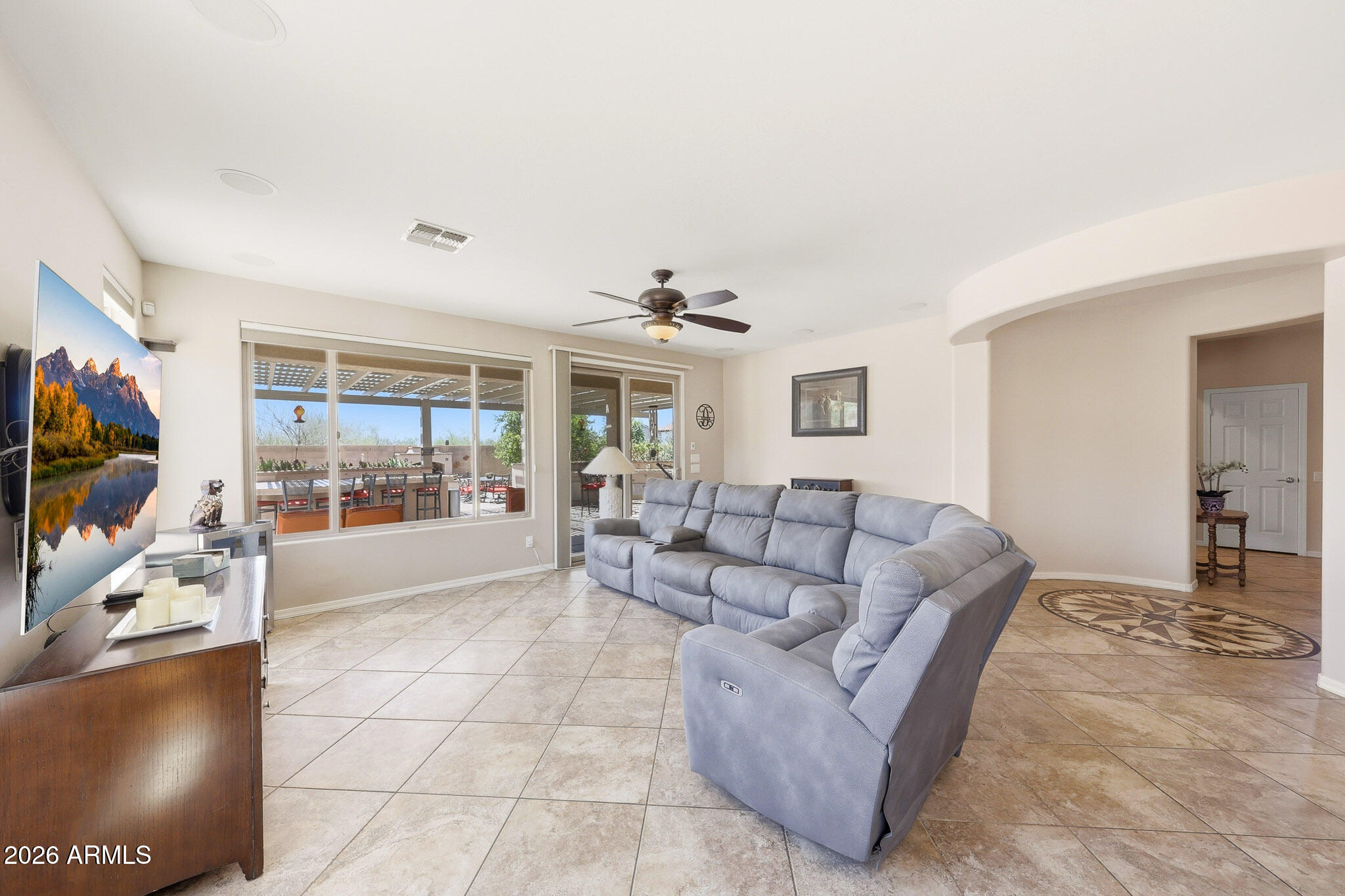 5139 W STRAIGHT ARROW Lane