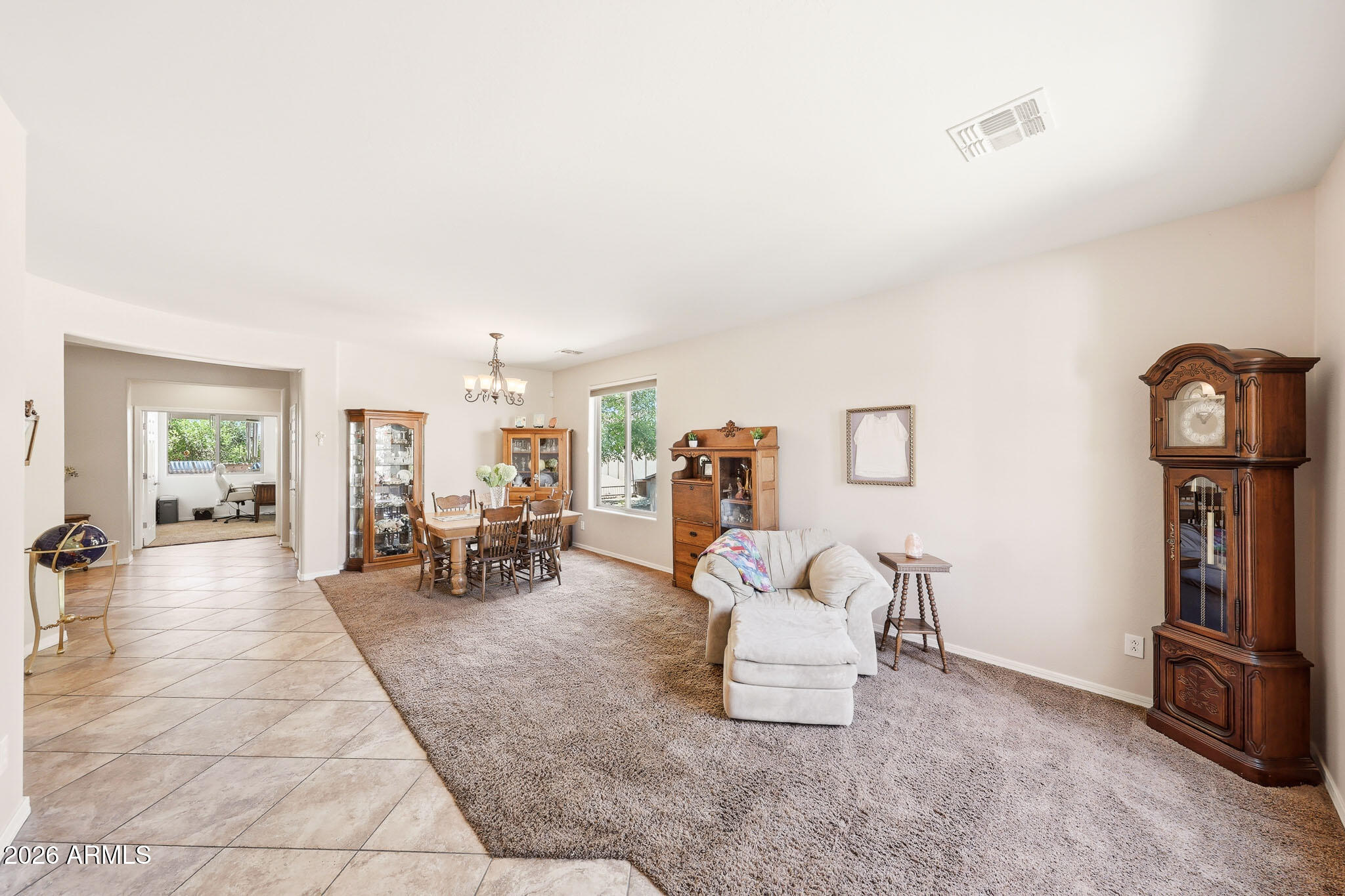 5139 W STRAIGHT ARROW Lane