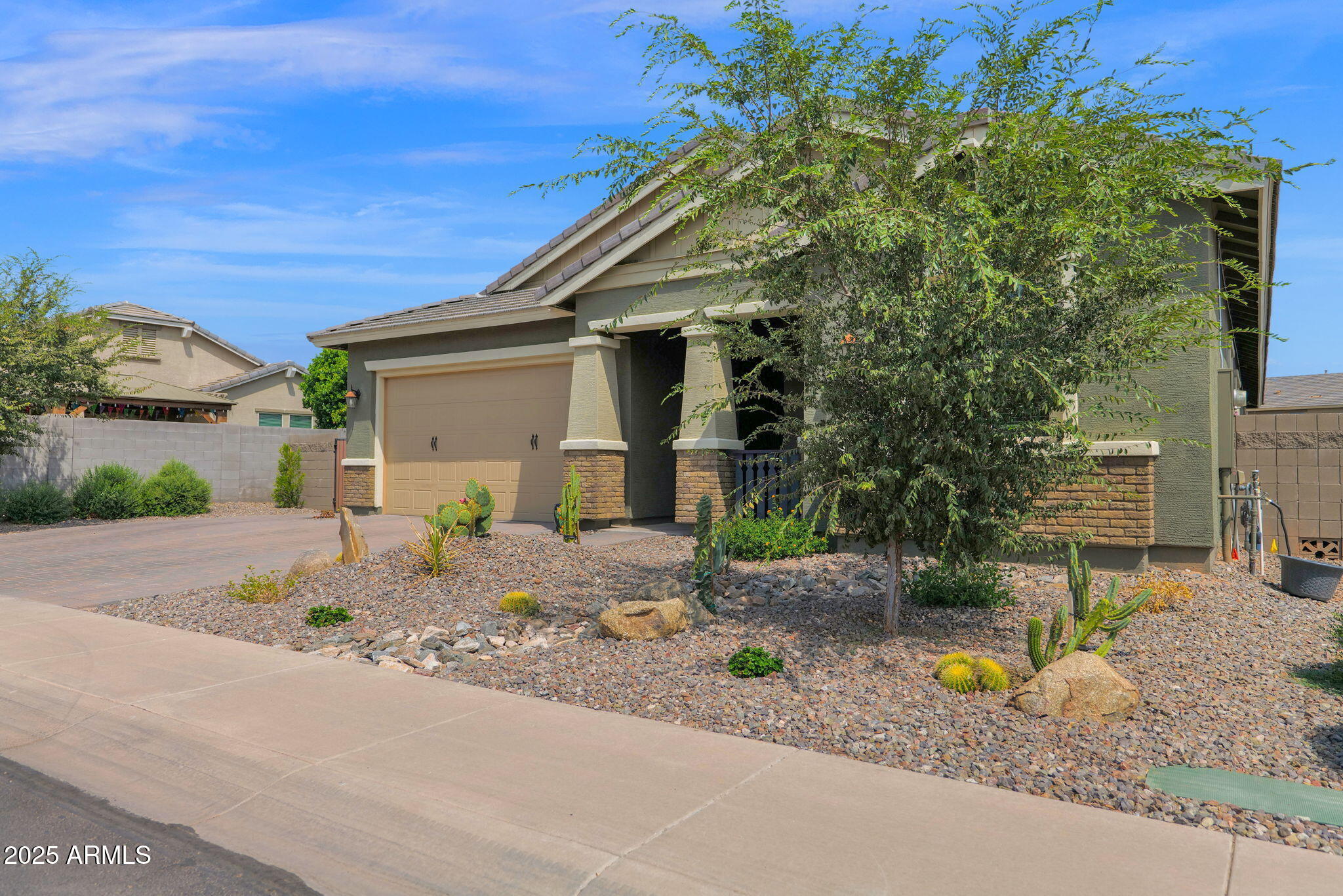 42222 W ALMIRA Court