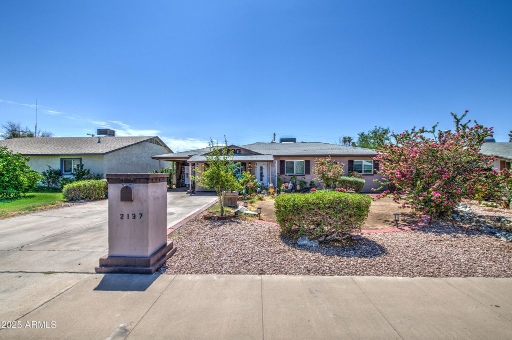 Photo of 2137 W 1st Place, Mesa, AZ 85201 (MLS # 6930996)