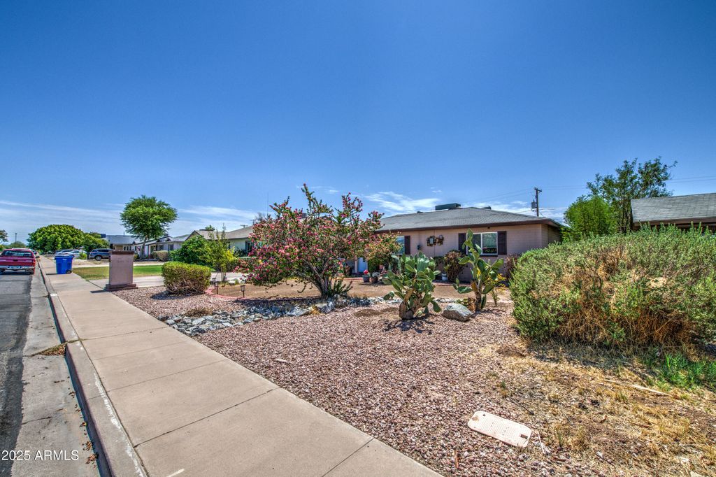 Photo of 2137 W 1st Place, Mesa, AZ 85201 (MLS # 6930996)