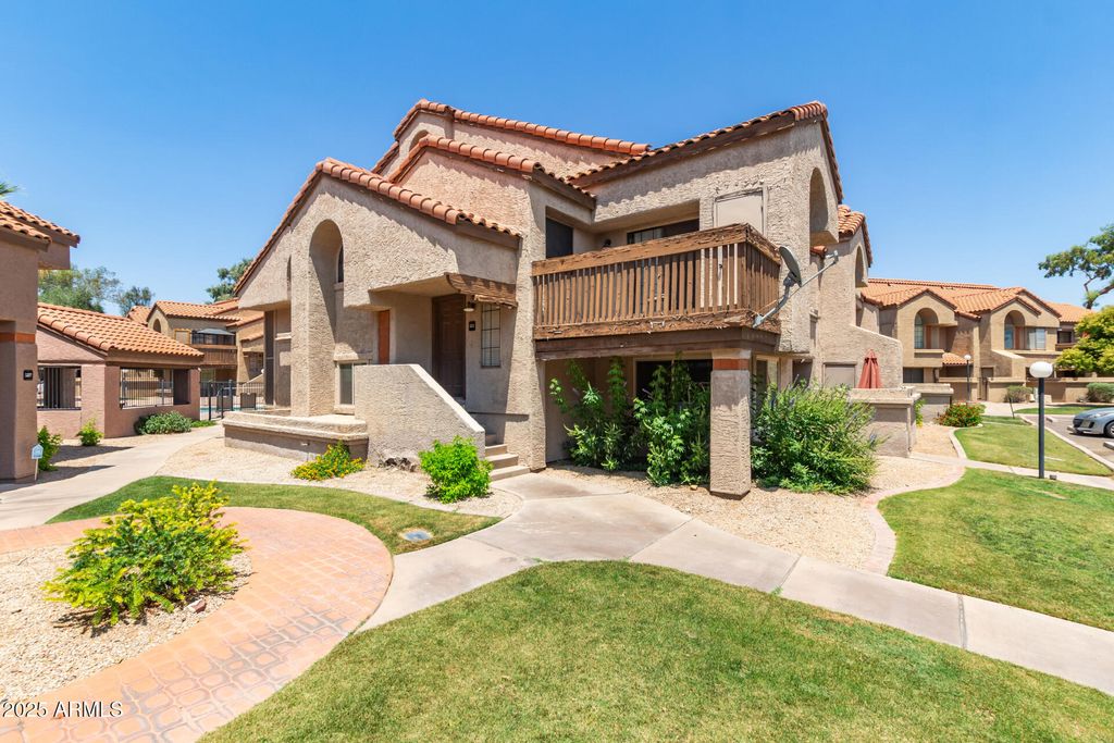 Photo of 700 E Mesquite Circle #O210, Tempe, AZ 85288 (MLS # 6879795)