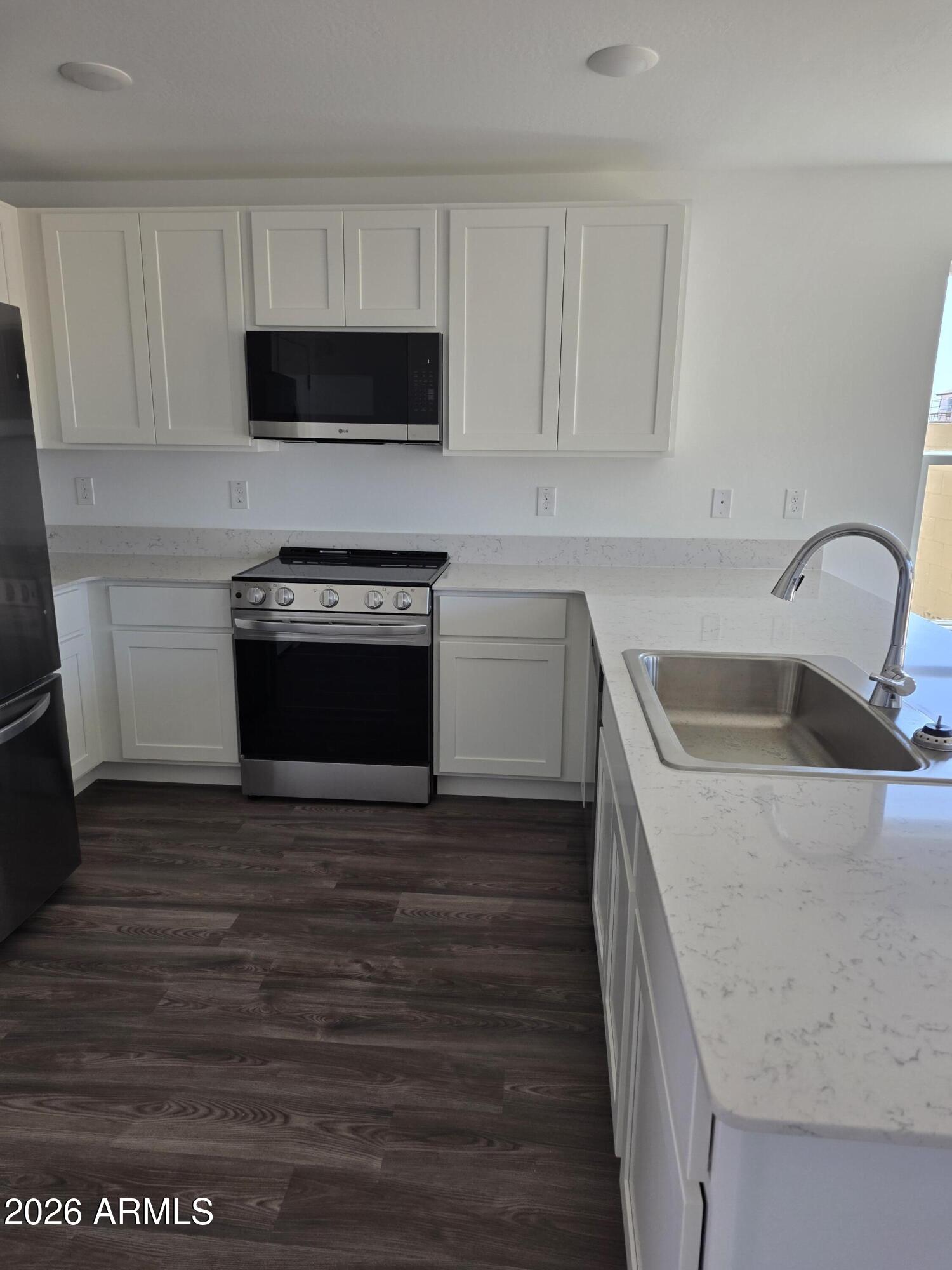275 W SONORAN VISTA Circle