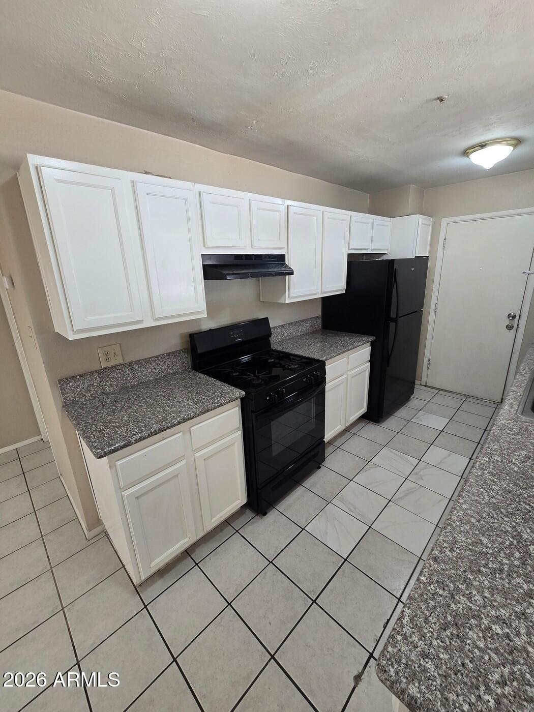 5717 W HEATHERBRAE Drive