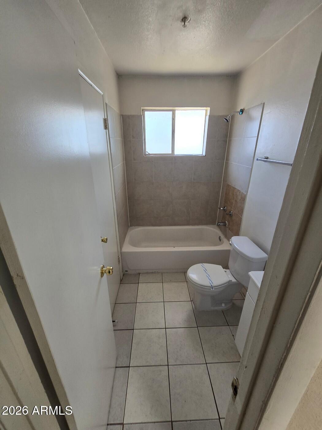 5717 W HEATHERBRAE Drive