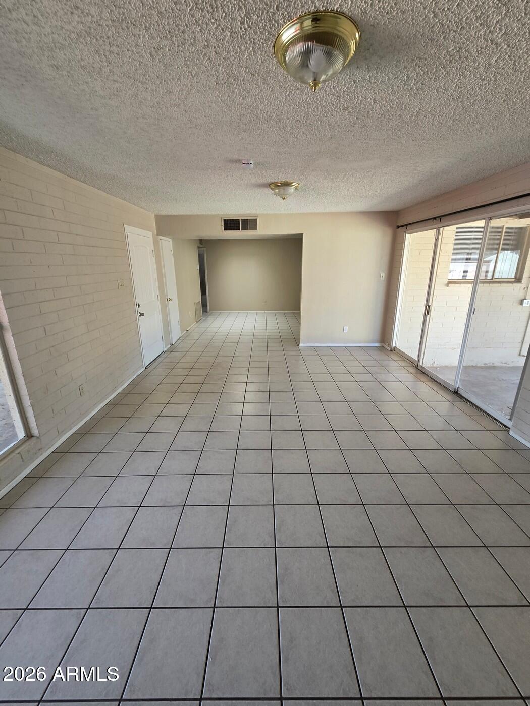 5717 W HEATHERBRAE Drive