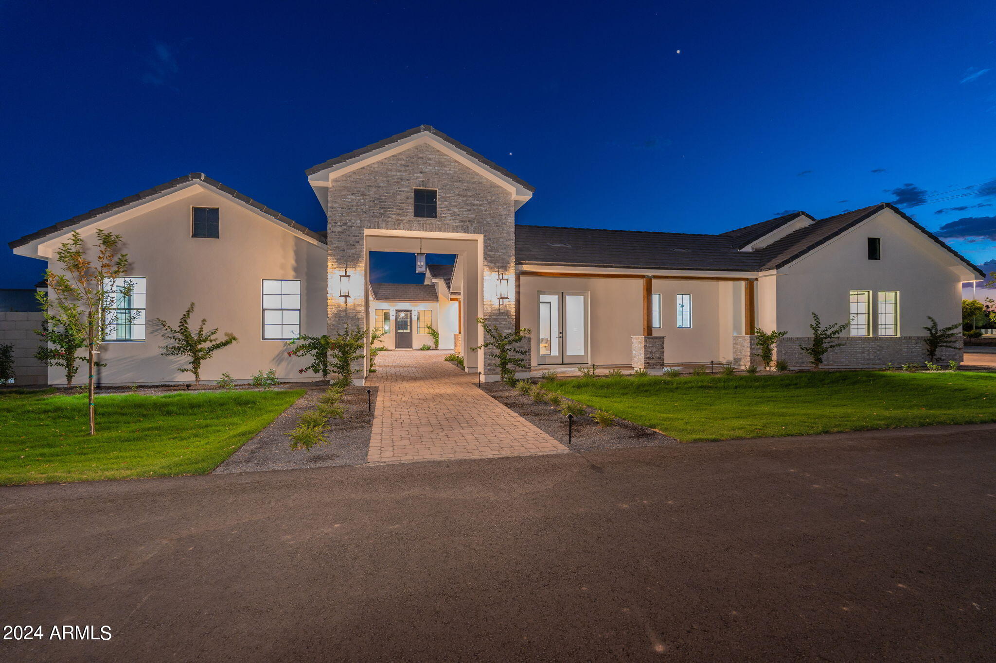 RAY ROAD & 154TH PLACE - Residential