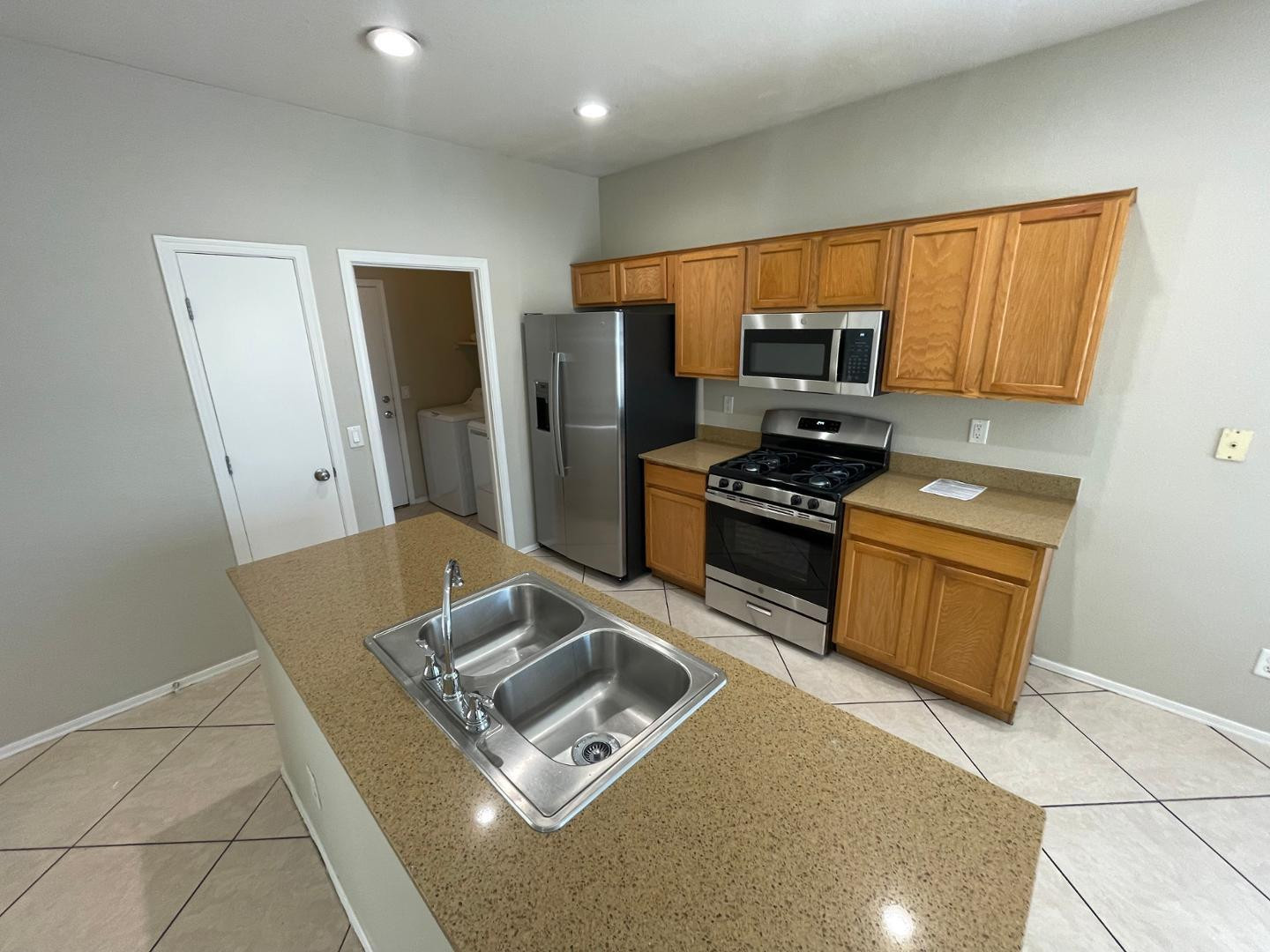 6342 W Cambridge Avenue