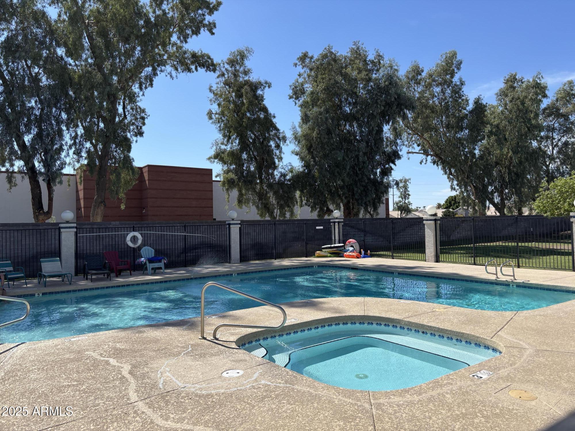 3716 E UNIVERSITY Drive 2010