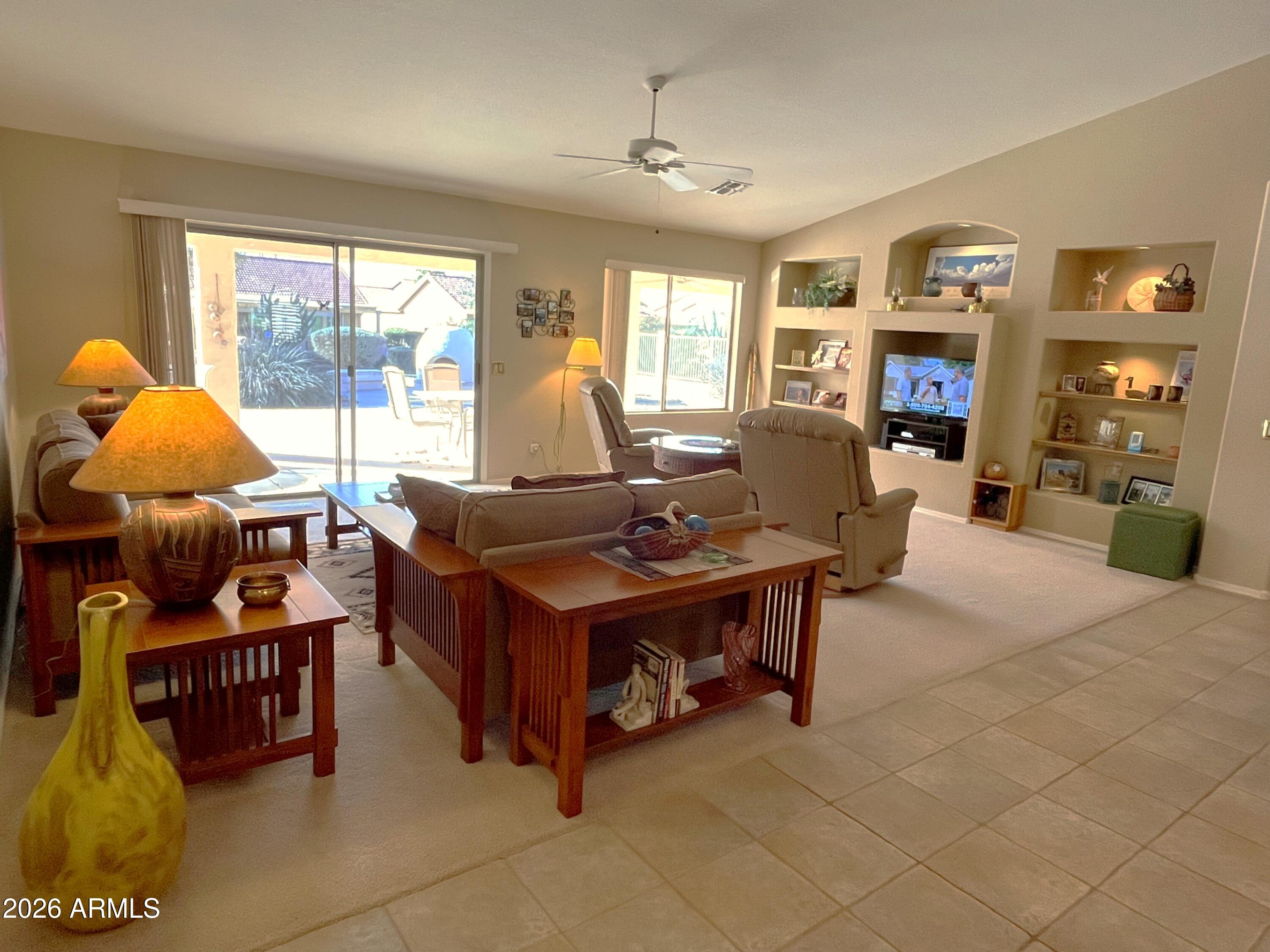 9121 E DIAMOND Drive