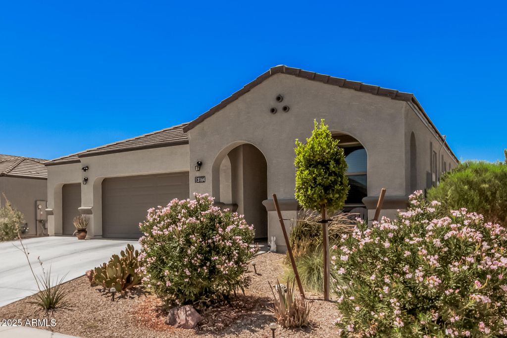 Photo of 3164 N Lainey Lane, Buckeye, AZ 85396 (MLS # 6918447)