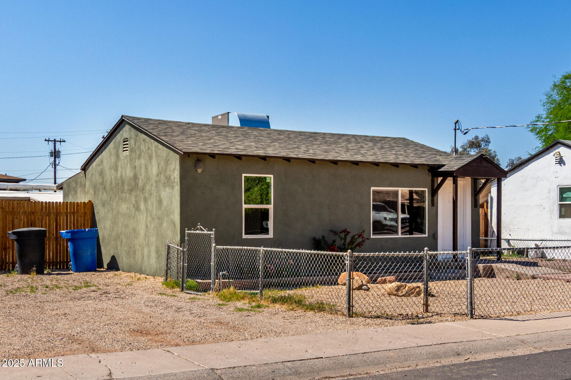 1424 S BONARDEN Lane