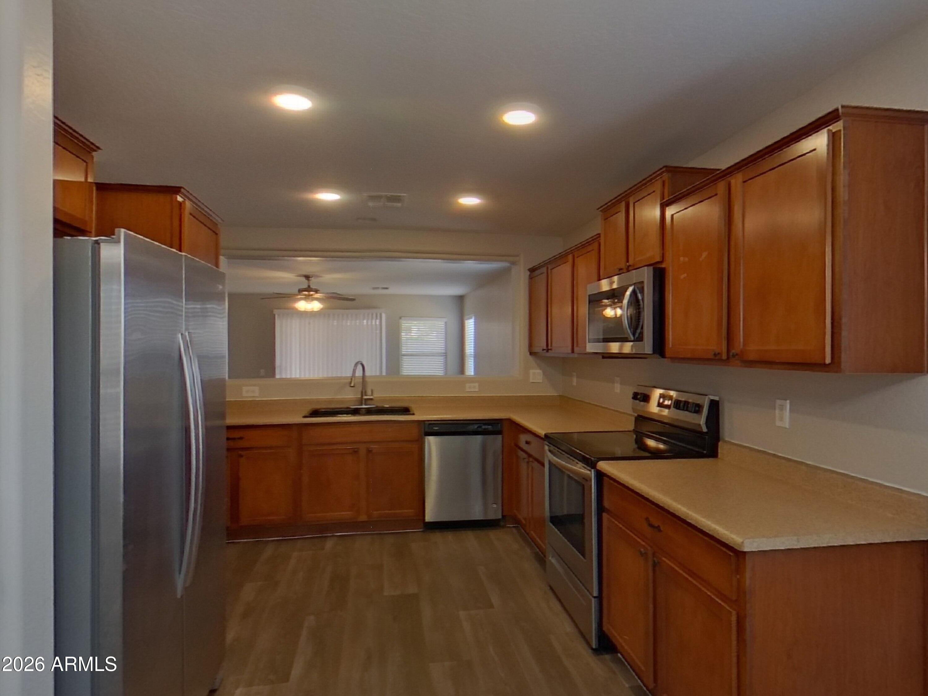 43683 W ARIZONA Avenue