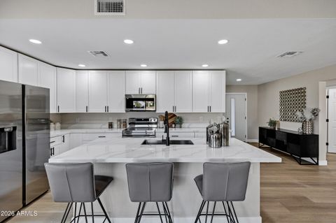 2406 W LOS LAGOS Vista Mesa AZ 85202