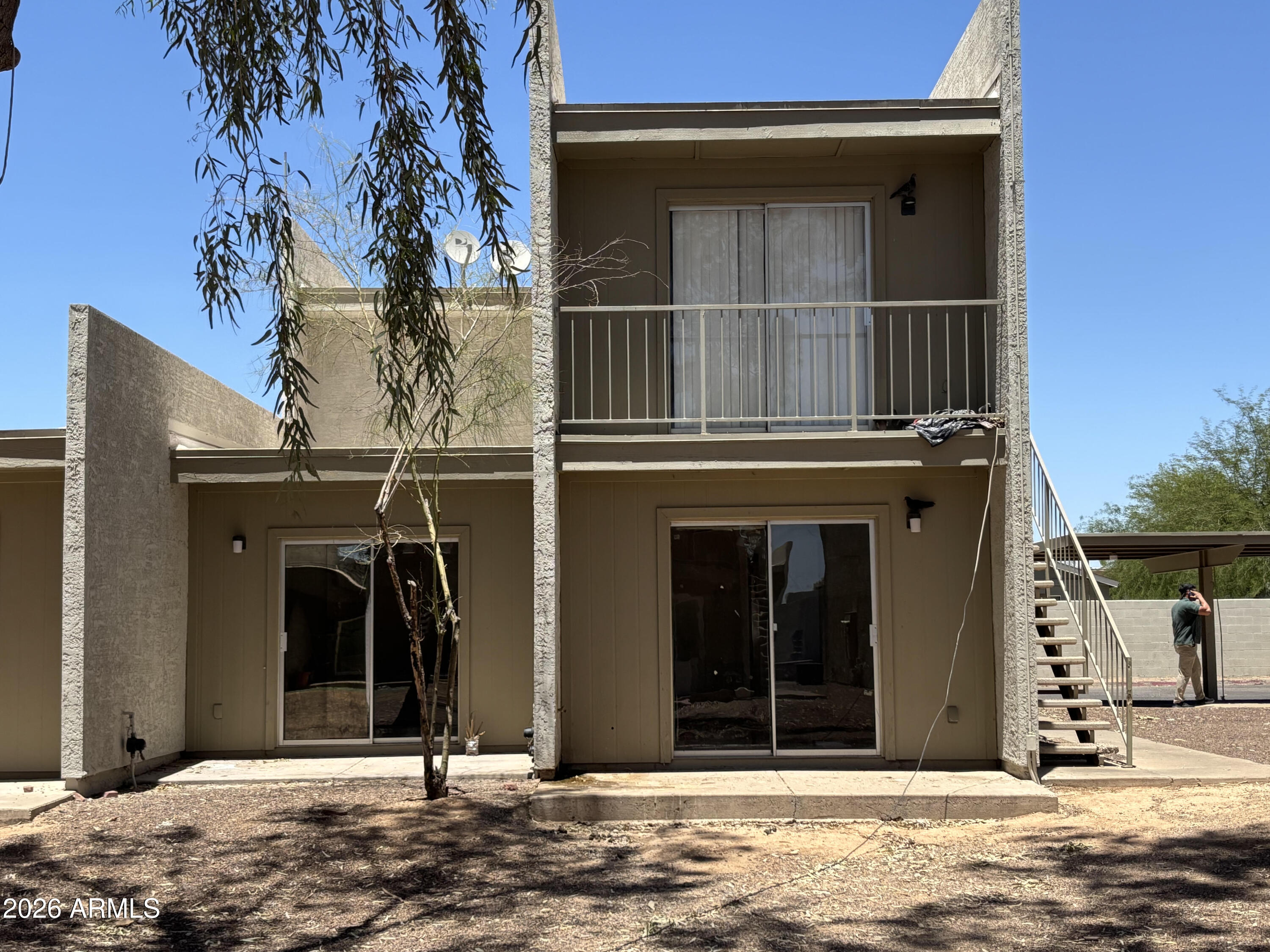 2801 E PARADISE Lane