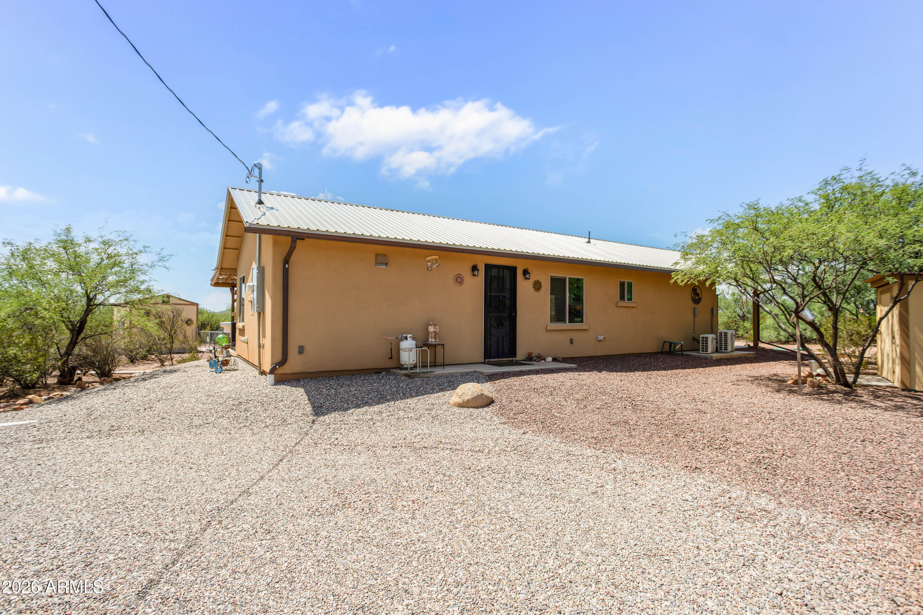 1838 E HOOTIN HOLLER Trail