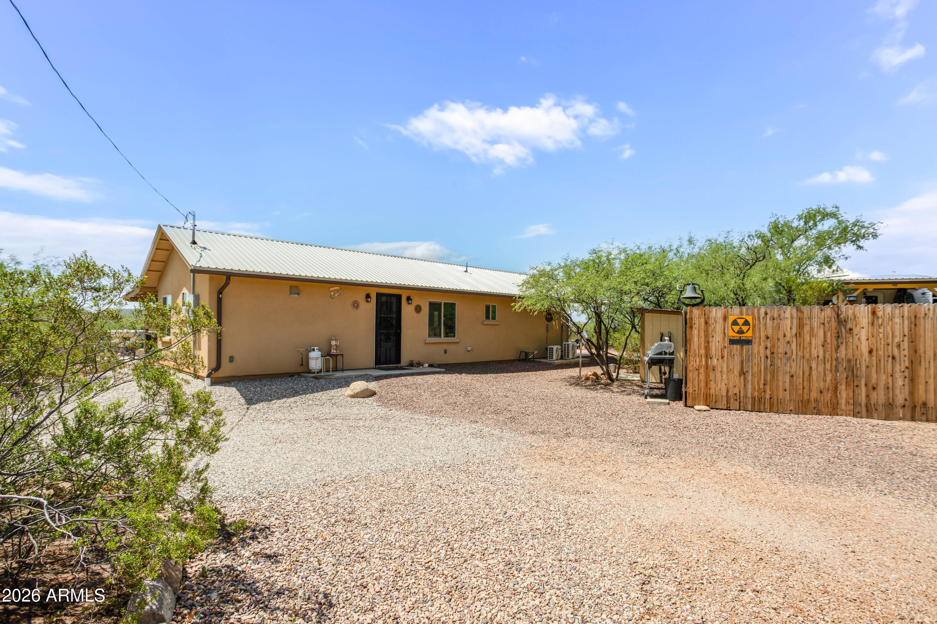 1838 E HOOTIN HOLLER Trail