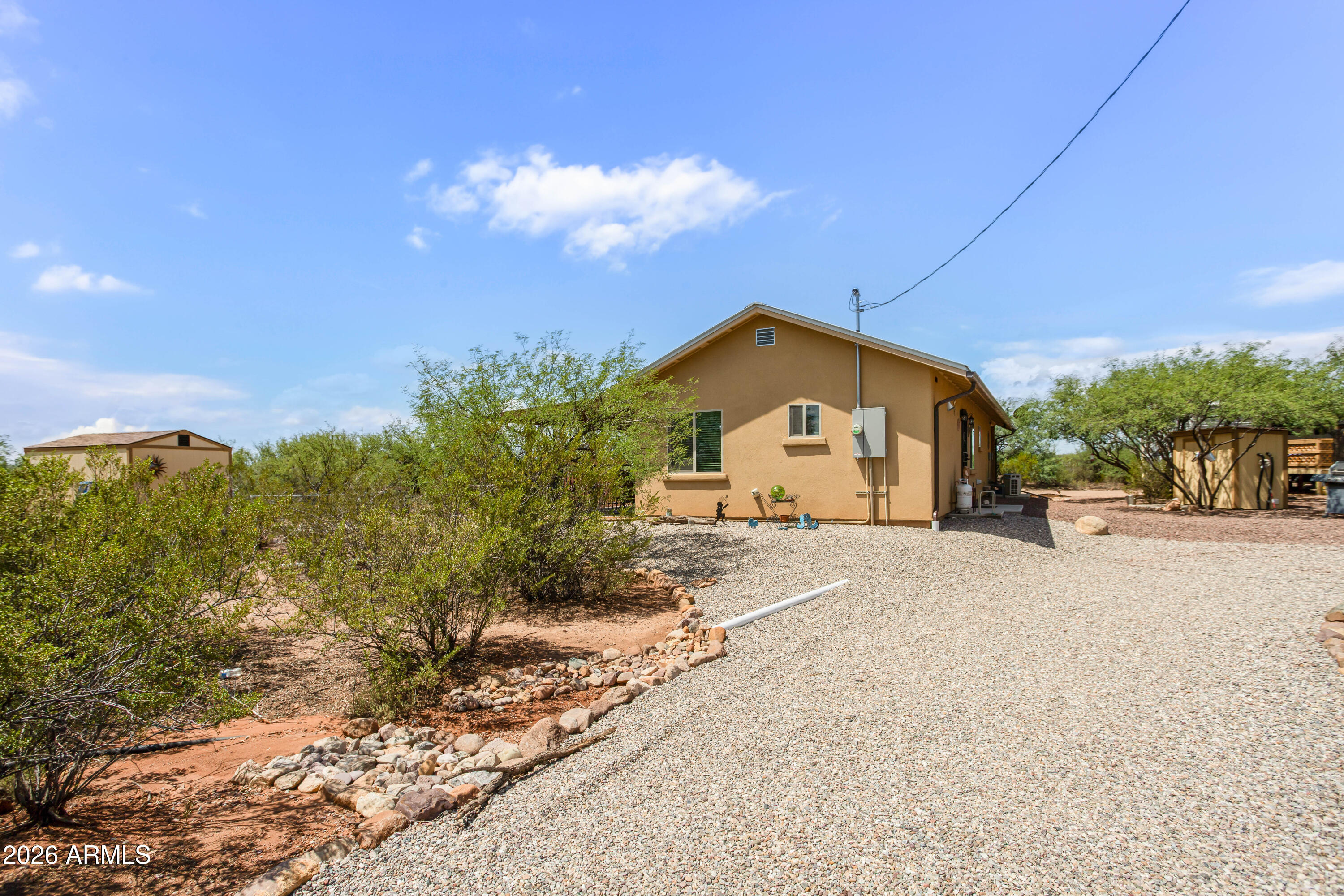 1838 E HOOTIN HOLLER Trail