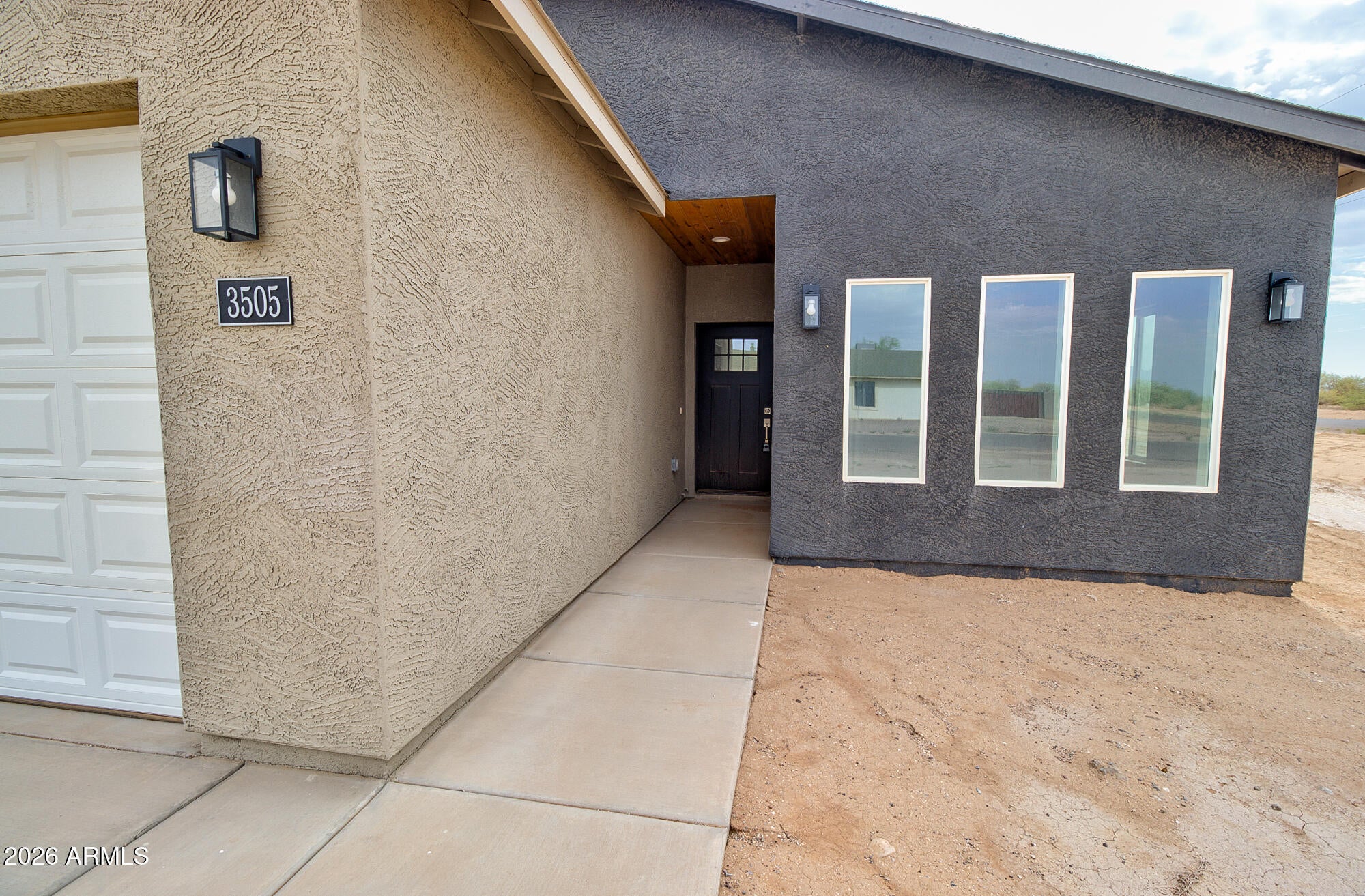 3505 N ALGODON Drive