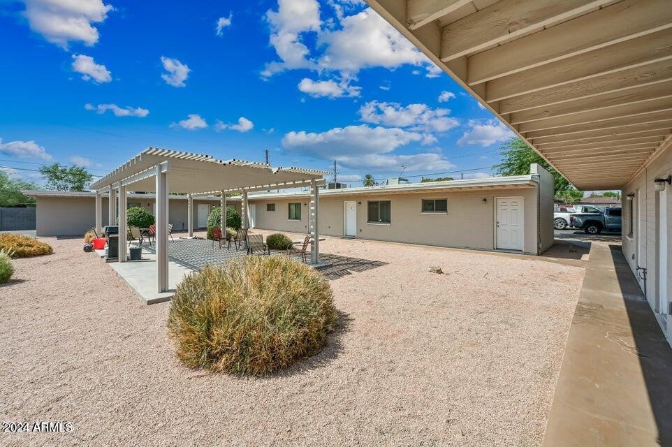 3949 E Earll Drive Apt 7