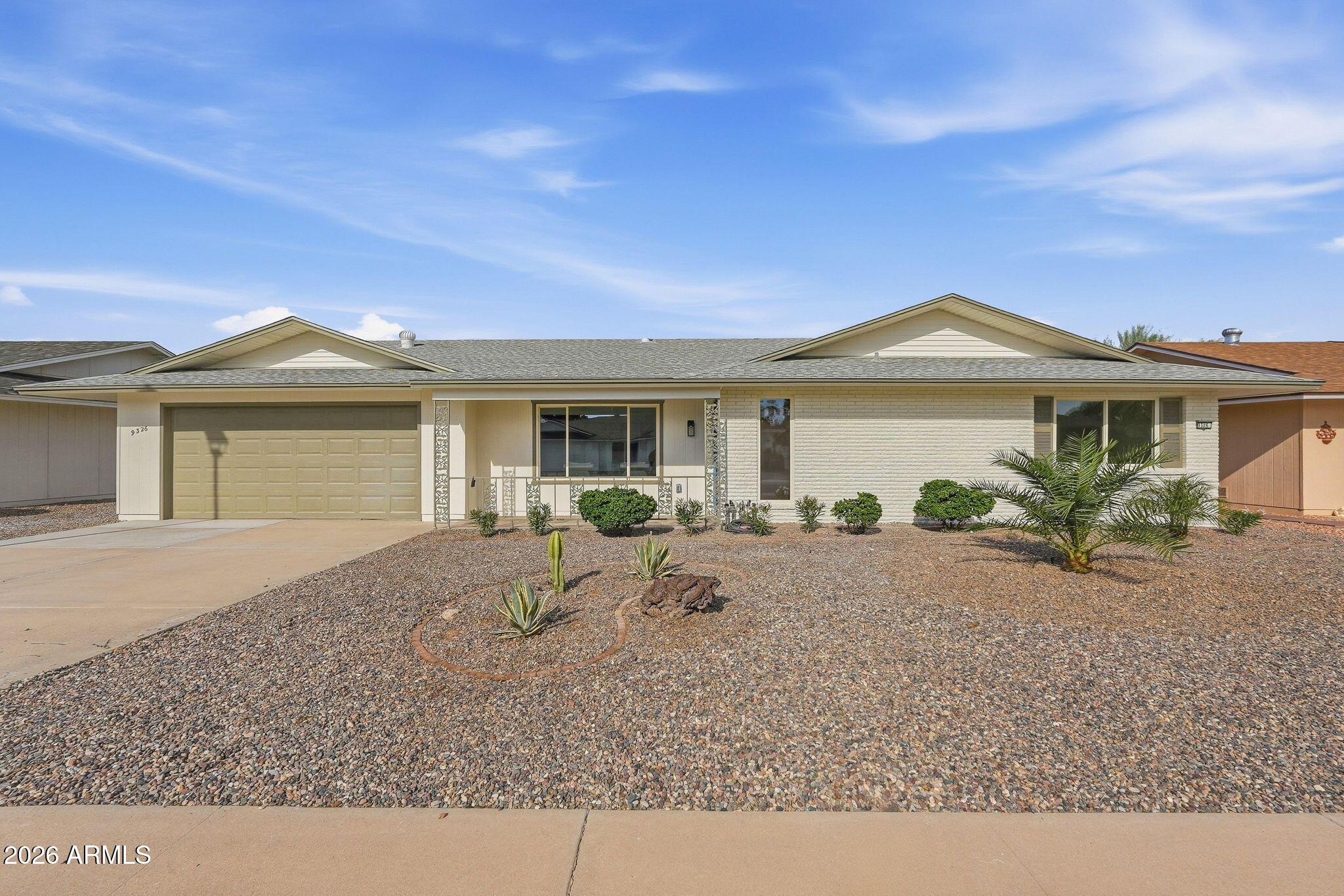 9326 W WILLOWBROOK Drive