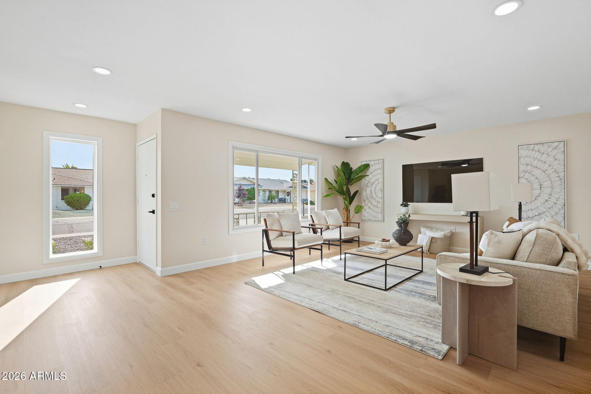 9326 W WILLOWBROOK Drive