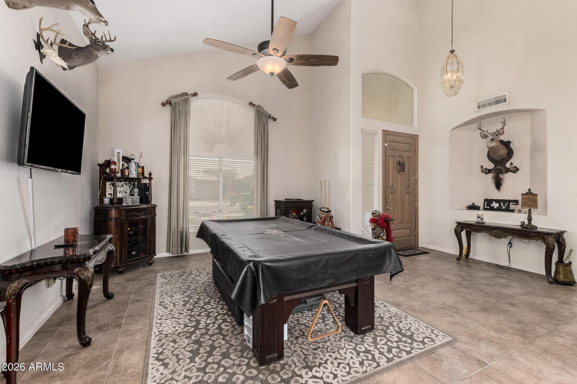 4554 W DETROIT Street