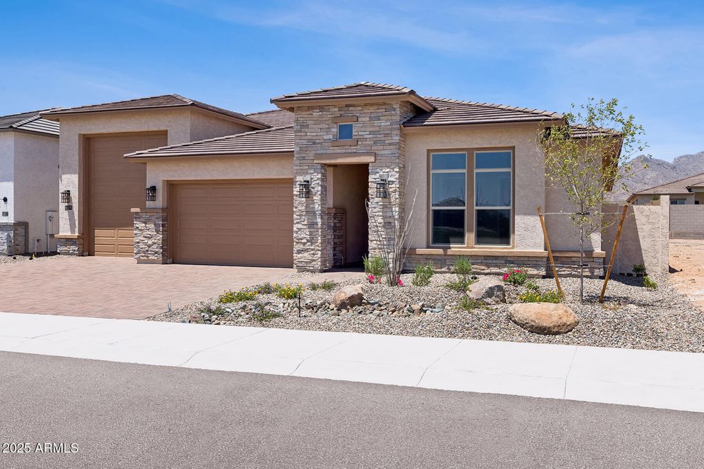 Photo of 6818 N 190th Avenue, Waddell, AZ 85355 (MLS # 6812505)
