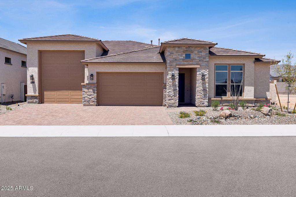 Photo of 6818 N 190th Avenue, Waddell, AZ 85355 (MLS # 6812505)