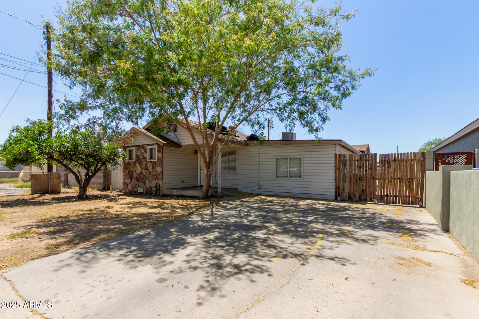 452 S HORNE --