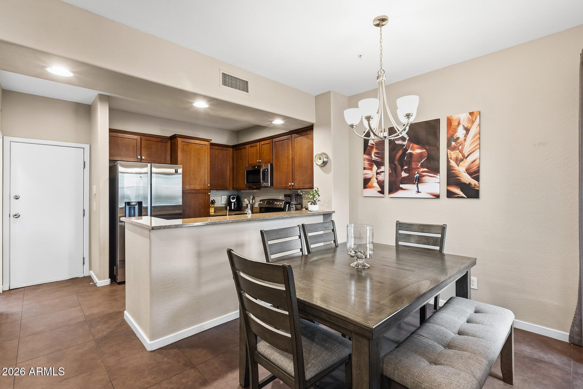 3935 E ROUGH RIDER Road 1244