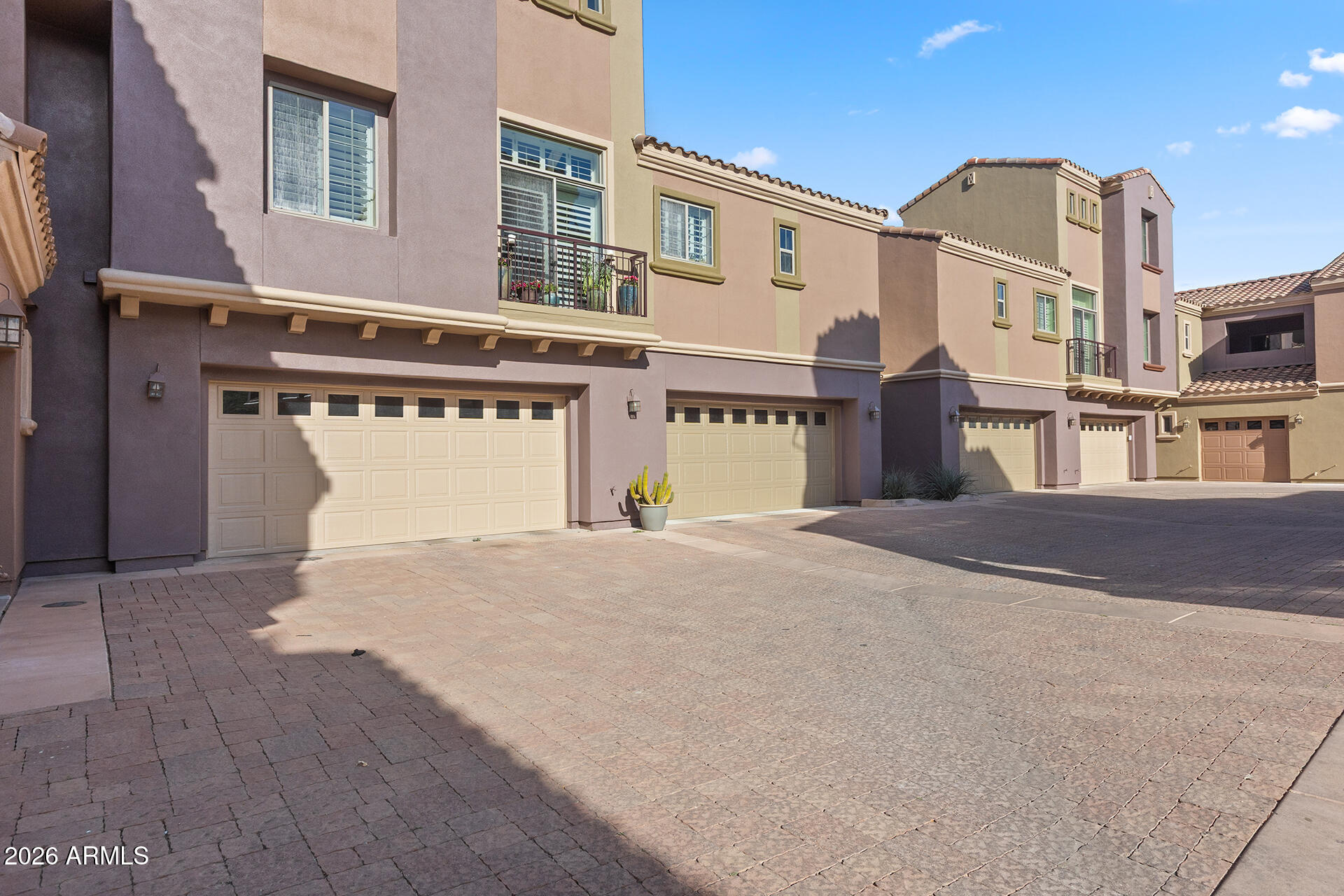 3935 E ROUGH RIDER Road 1244