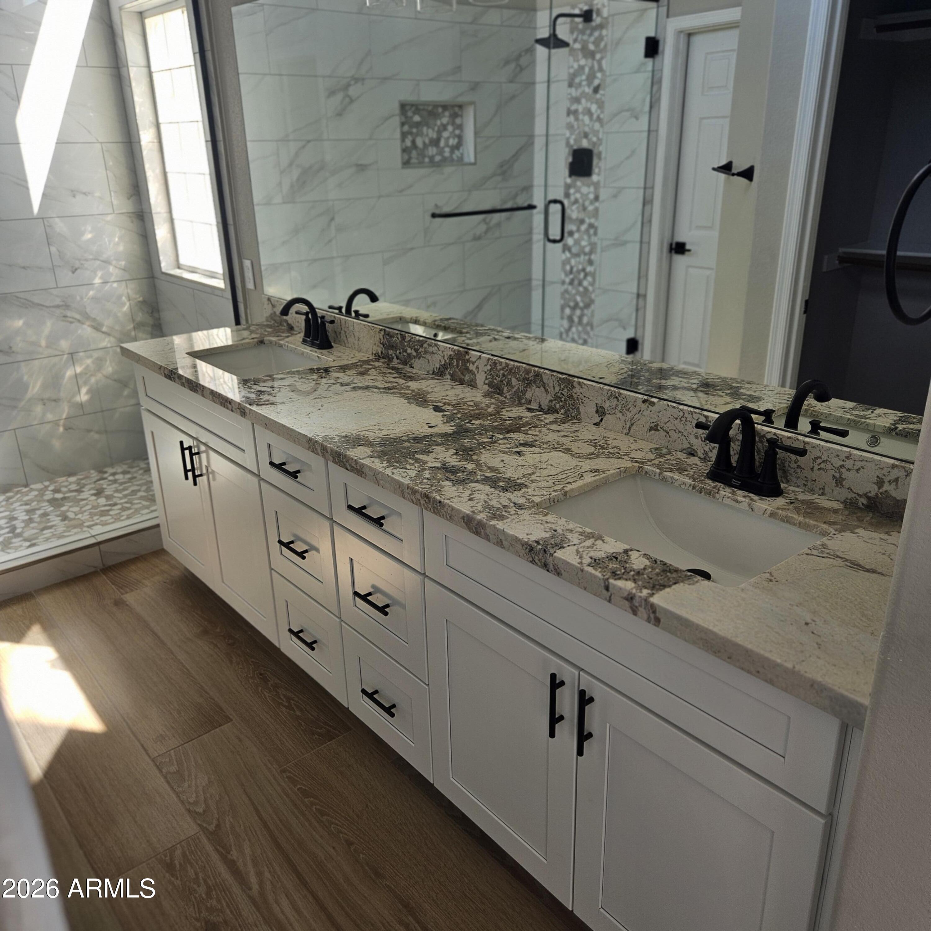 CAYS PAVILLION 2 - Residential