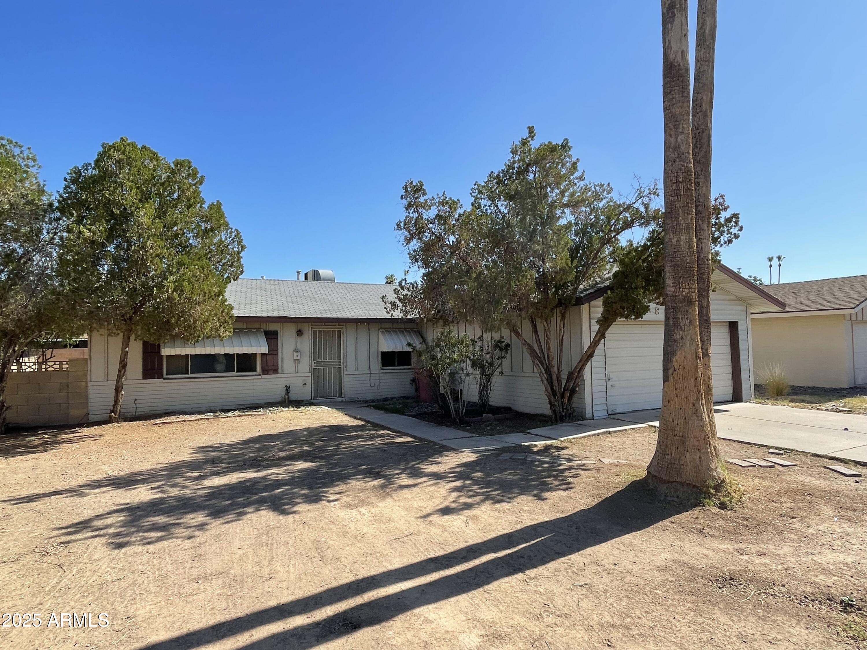 8114 E JACKRABBIT Road