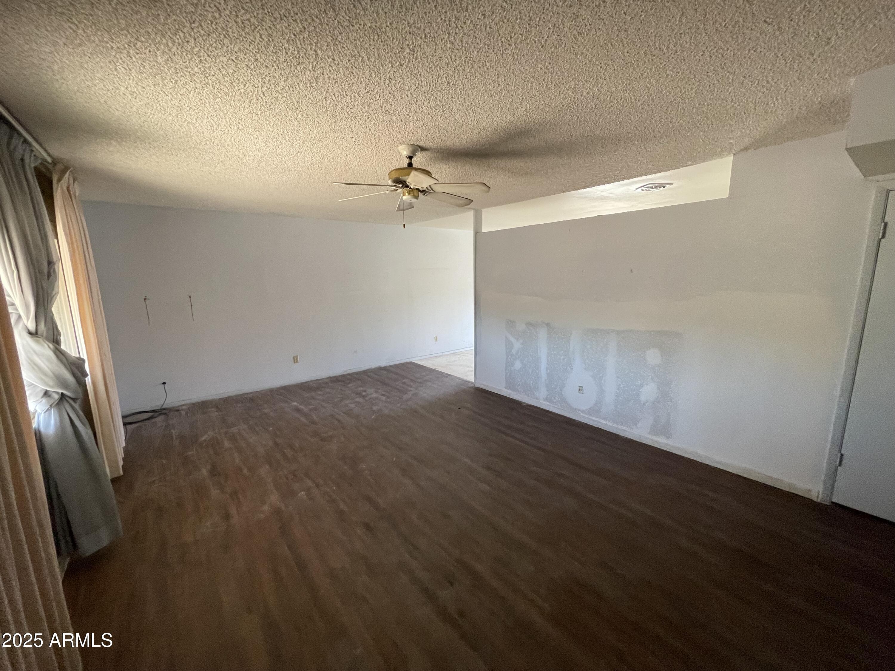 8114 E JACKRABBIT Road