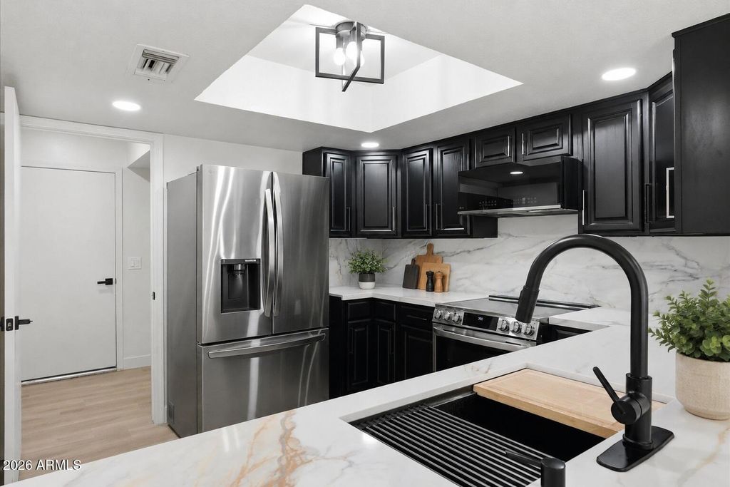 Photo of 609 N Granite Street, Gilbert, AZ 85234 (MLS # 7025326)